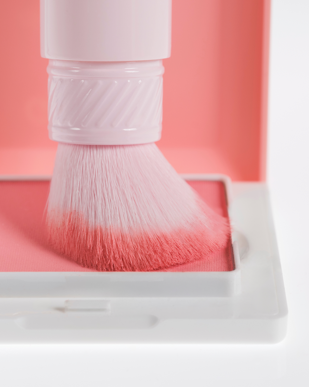 SRC_743744E94BB1D1FD Cloud Paint Plush Blush