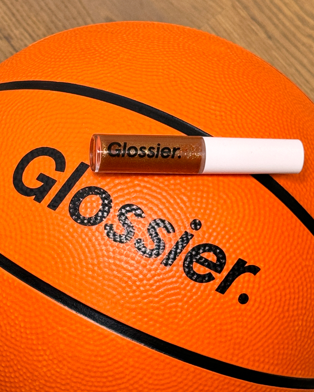 SRC_E30224685EB24C07 Lip Gloss